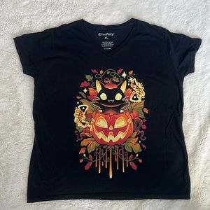 EUC Halloween tee